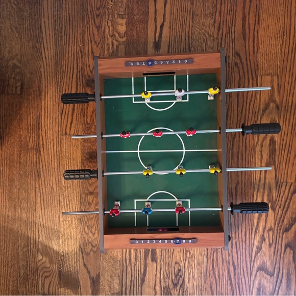 Wooden 6 on 6 Foosball Tabletop Soccer Game with counters - Picture 3 of 11